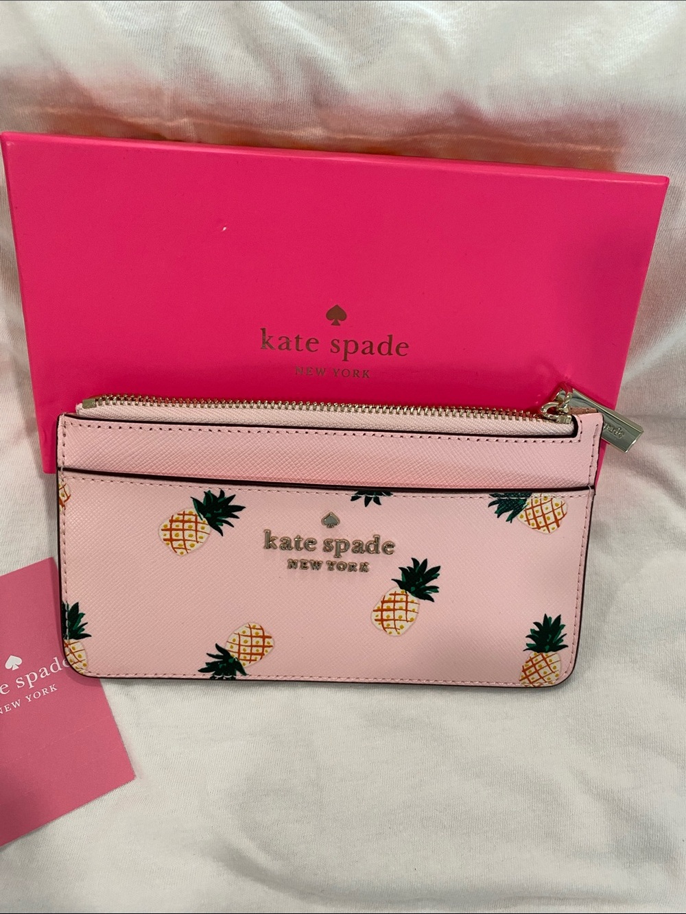 Kate Spade Staci Pineapple Printed large Slim Card Holder NWOT with Box.